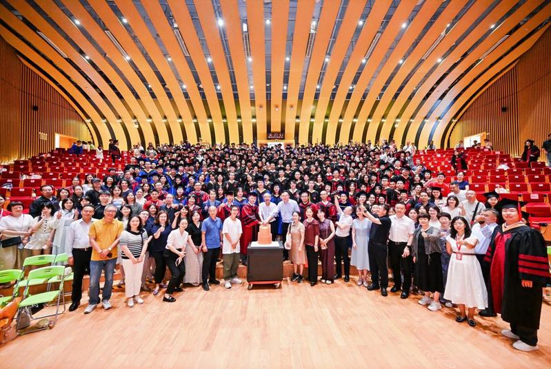 SLST 2025 commencement ceremony